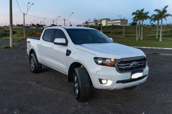 FORD RANGER 2.2 XLS 4X4 CD 16V DIESEL 4P MANUAL FORD RANGER 2.2 XLS 4X4 CD 16V DIESEL 4P MANUAL